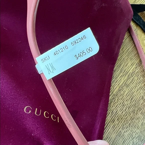 Gucci Rose Sunglasses with Velvet Case display picture 3